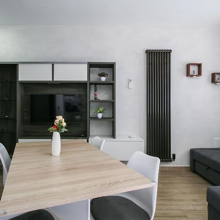 Old Lighthouse - Beach Apartment - Fiumicino Airport Exteriör bild